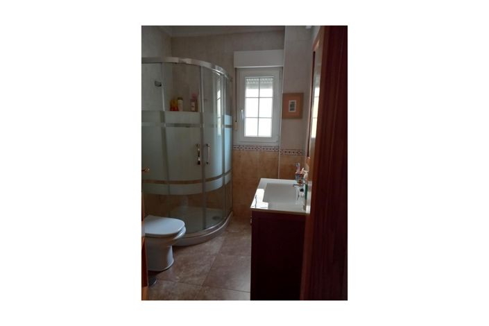 Image No.12-7 Bed Townhouse for sale