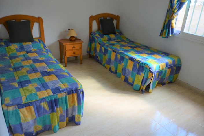 Image No.18-2 Bed Townhouse for sale