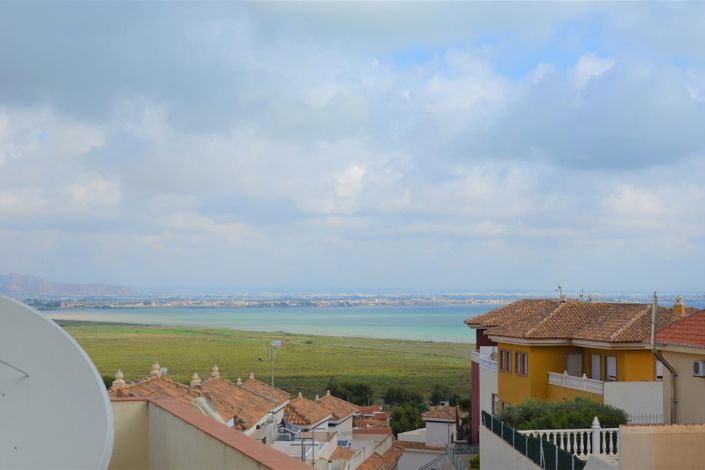 Image No.20-2 Bed Townhouse for sale