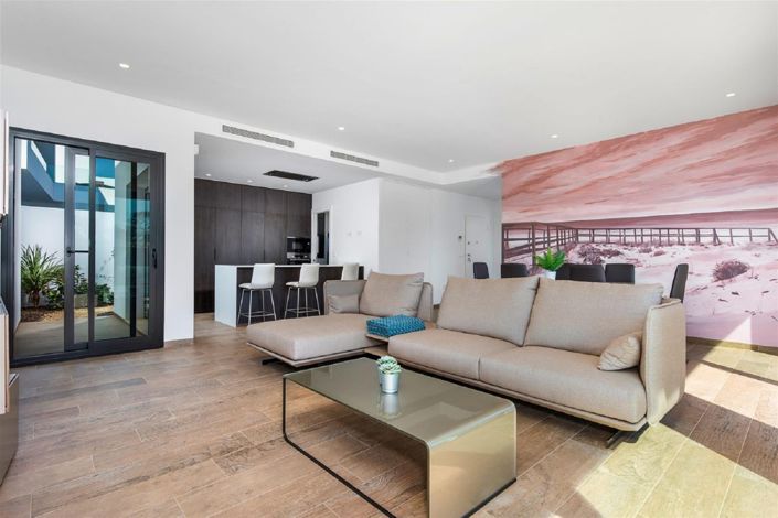 Image No.3-3 Bed Villa for sale