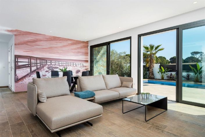 Image No.4-3 Bed Villa for sale