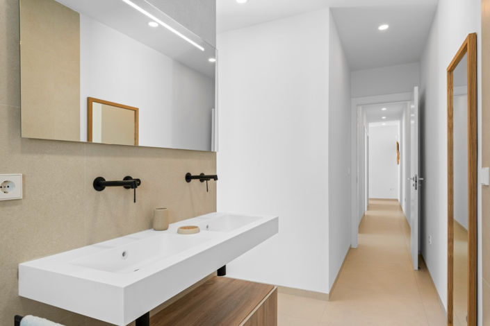 Image No.15-3 Bed Villa for sale