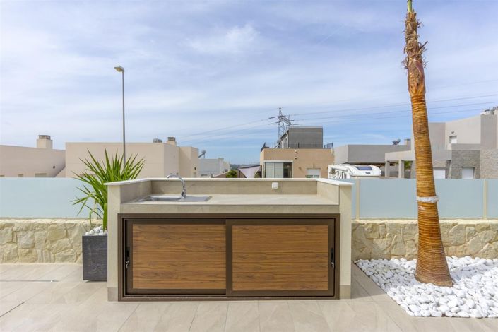 Image No.19-4 Bed Villa for sale