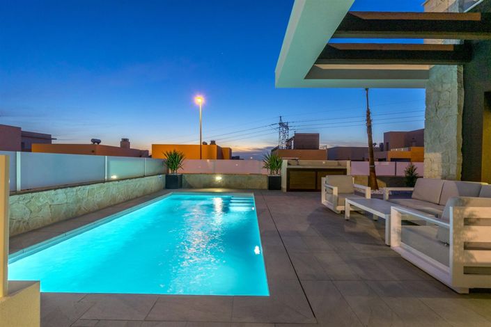 Image No.29-4 Bed Villa for sale