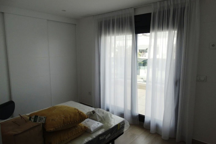 Image No.17-3 Bed Townhouse for sale