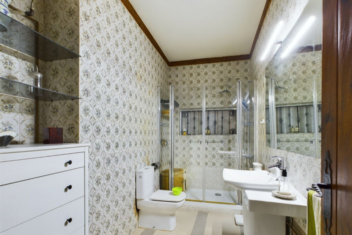 Image No.15-6 Bed Villa for sale