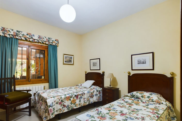 Image No.18-6 Bed Villa for sale