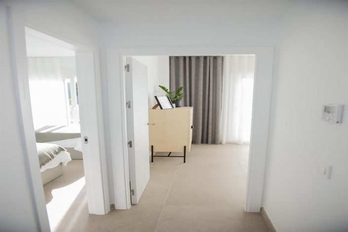 Image No.11-3 Bed Villa for sale