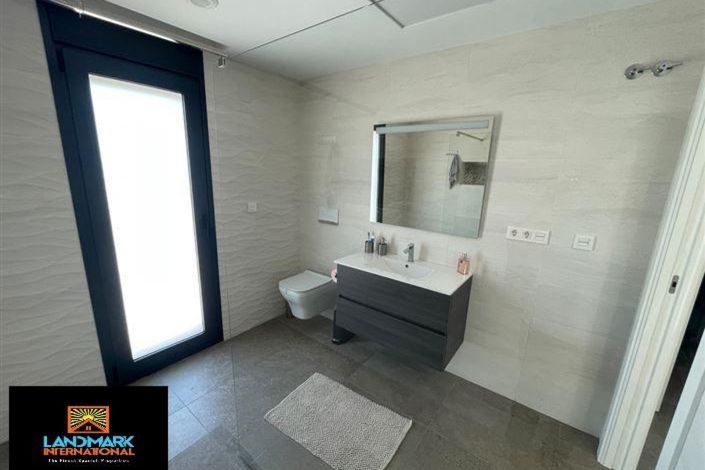 Image No.13-5 Bed Villa for sale