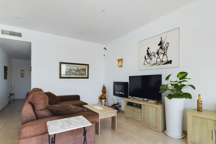 Image No.2-3 Bed Villa for sale