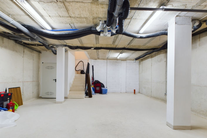 Image No.30-2 Bed Villa for sale