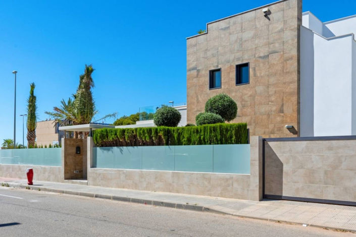 Image No.17-4 Bed Villa for sale