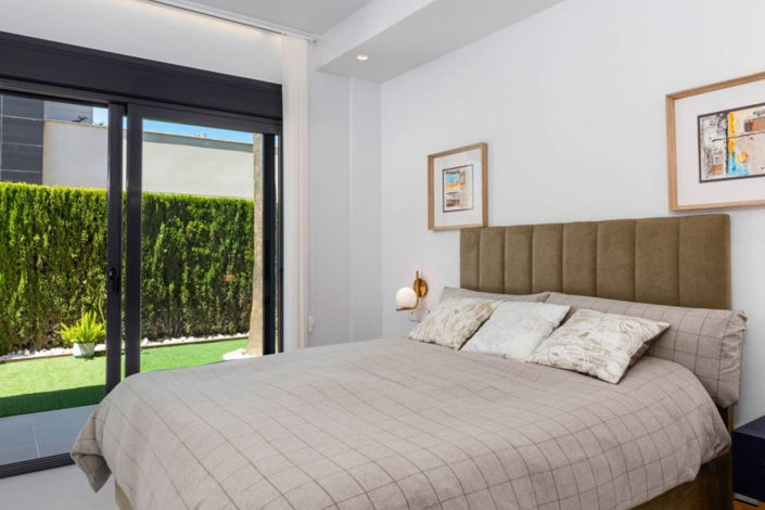 Image No.5-4 Bed Villa for sale