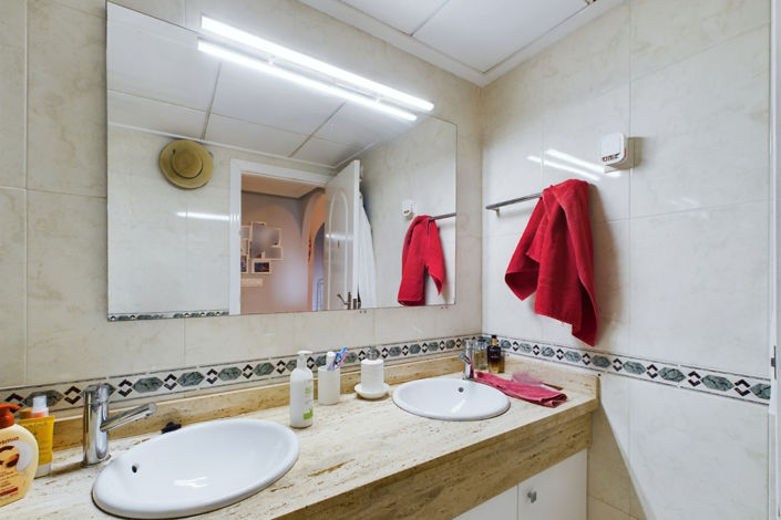 Image No.10-2 Bed Apartment for sale