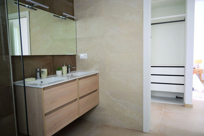 Image No.29-3 Bed Villa for sale