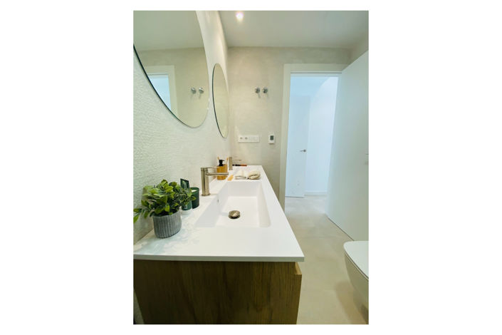 Image No.12-2 Bed Apartment for sale