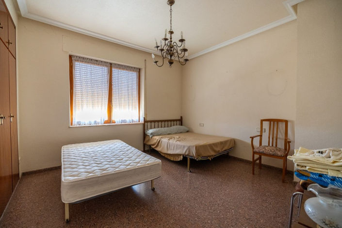 Image No.34-6 Bed Villa for sale