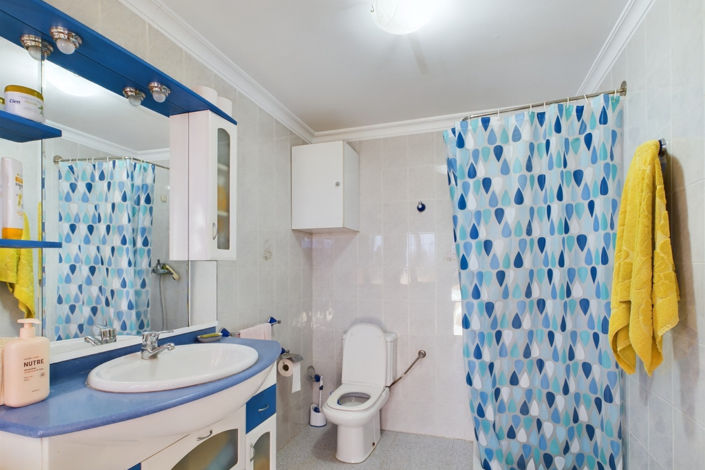 Image No.18-5 Bed Villa for sale