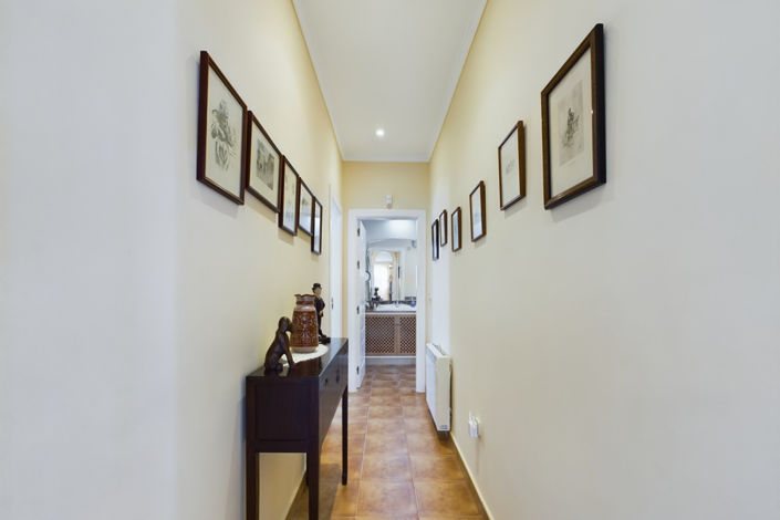 Image No.33-5 Bed Villa for sale