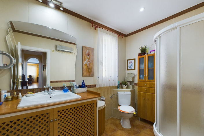 Image No.40-5 Bed Villa for sale