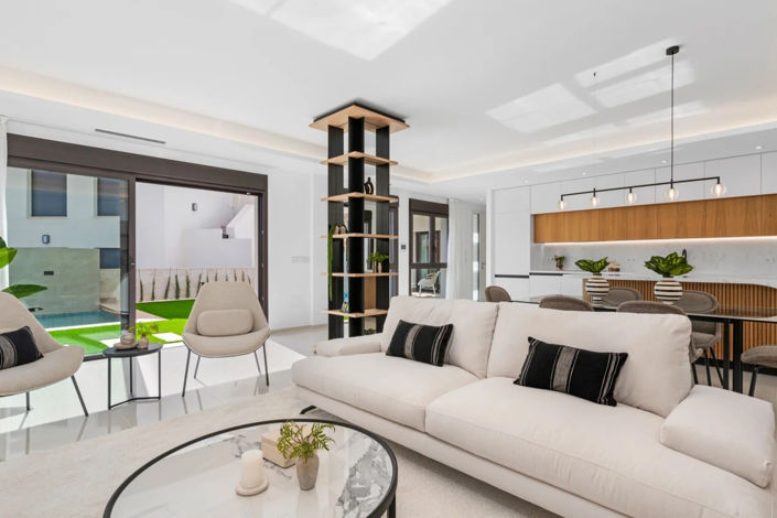 Image No.2-3 Bed Villa for sale