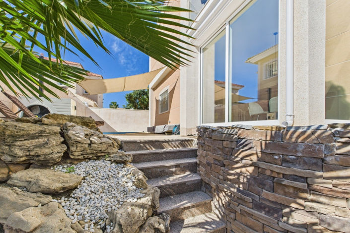 Image No.10-4 Bed Villa for sale