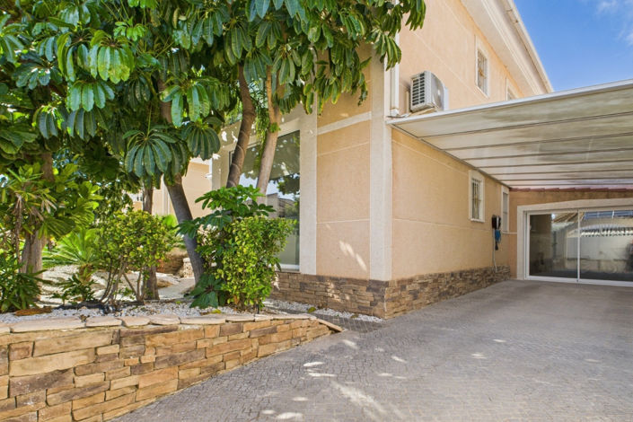 Image No.9-4 Bed Villa for sale