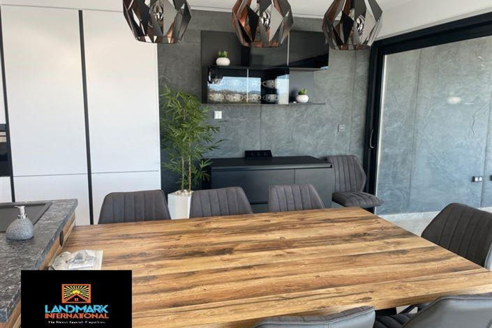 Image No.9-5 Bed Villa for sale