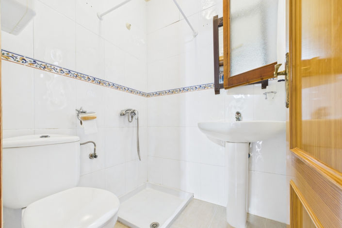 Image No.15-4 Bed Townhouse for sale