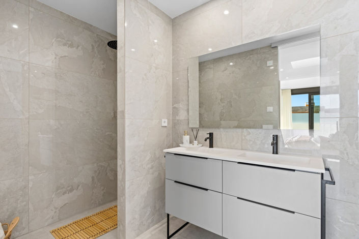 Image No.48-3 Bed Villa for sale