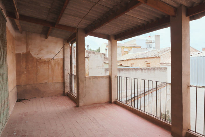 Image No.28-6 Bed Townhouse for sale