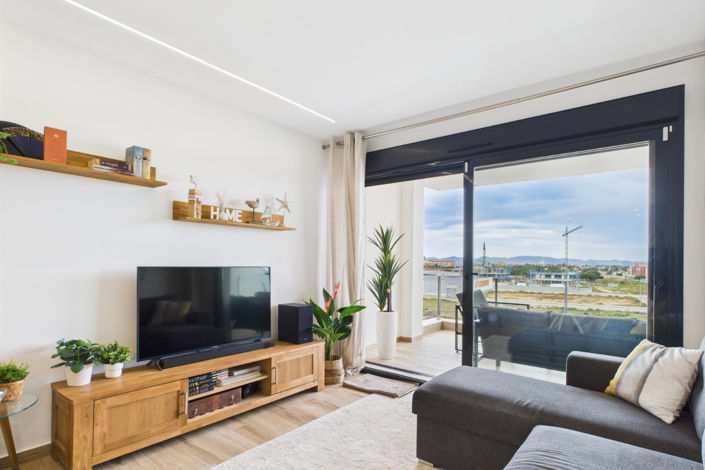 Image No.19-2 Bed Apartment for sale