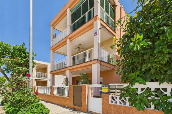 Image No.24-3 Bed Apartment for sale