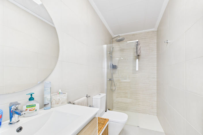 Image No.12-3 Bed Villa for sale