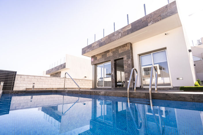 Image No.2-3 Bed Villa for sale