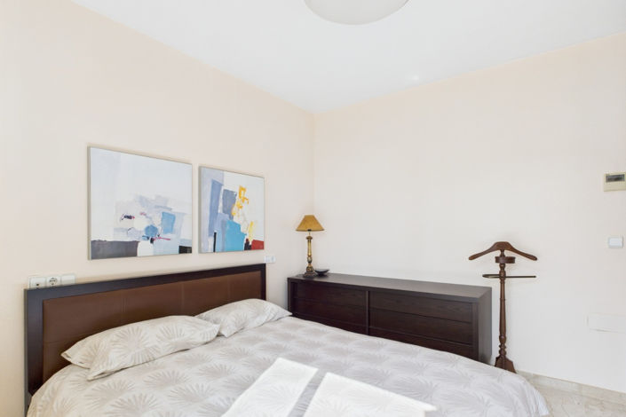 Image No.26-3 Bed Townhouse for sale