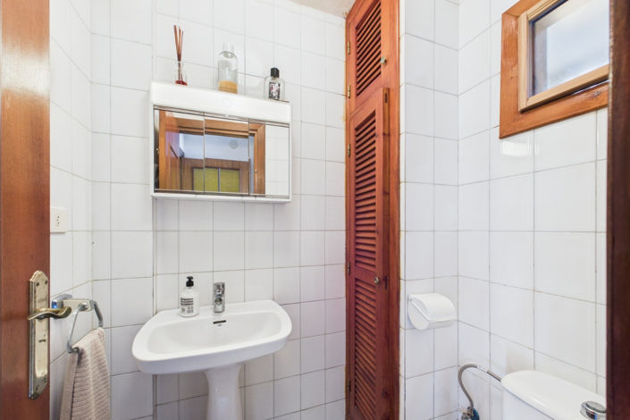 Image No.12-4 Bed Townhouse for sale