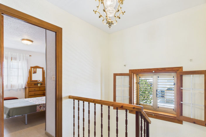 Image No.18-4 Bed Townhouse for sale