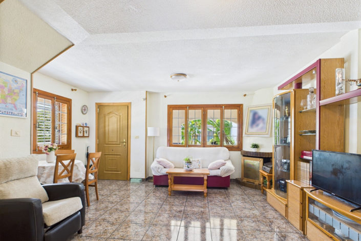 Image No.2-4 Bed Townhouse for sale