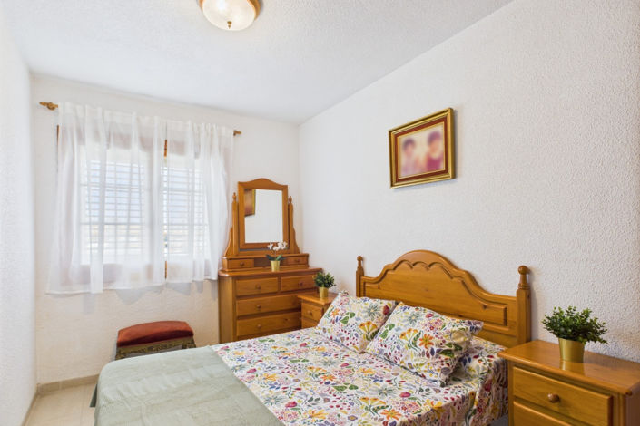 Image No.32-4 Bed Townhouse for sale