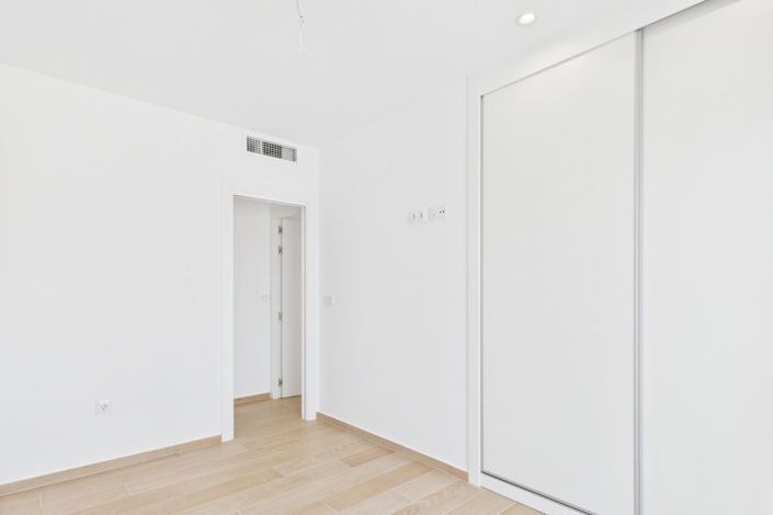 Image No.16-2 Bed Apartment for sale