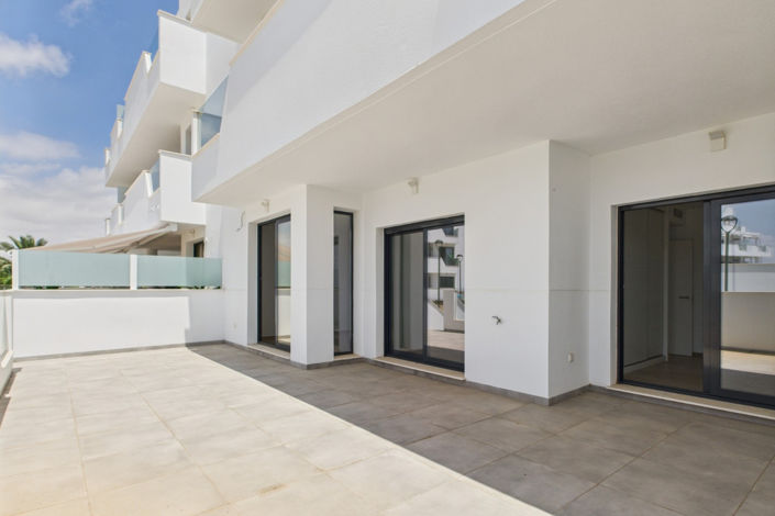 Image No.23-2 Bed Apartment for sale