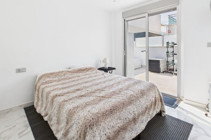 Image No.18-3 Bed Villa for sale