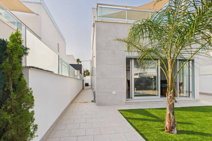 Image No.8-3 Bed Villa for sale