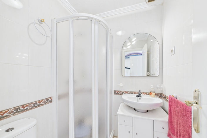 Image No.23-2 Bed Apartment for sale