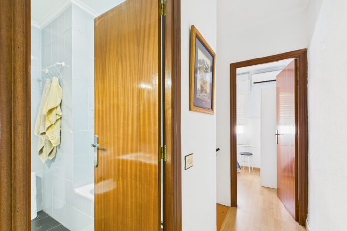 Image No.15-2 Bed Townhouse for sale