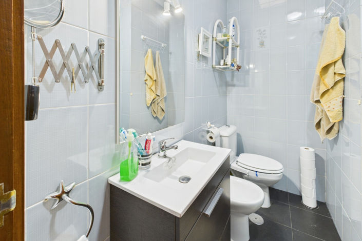 Image No.18-2 Bed Townhouse for sale