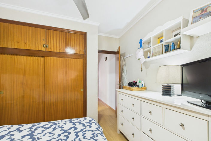 Image No.23-2 Bed Townhouse for sale