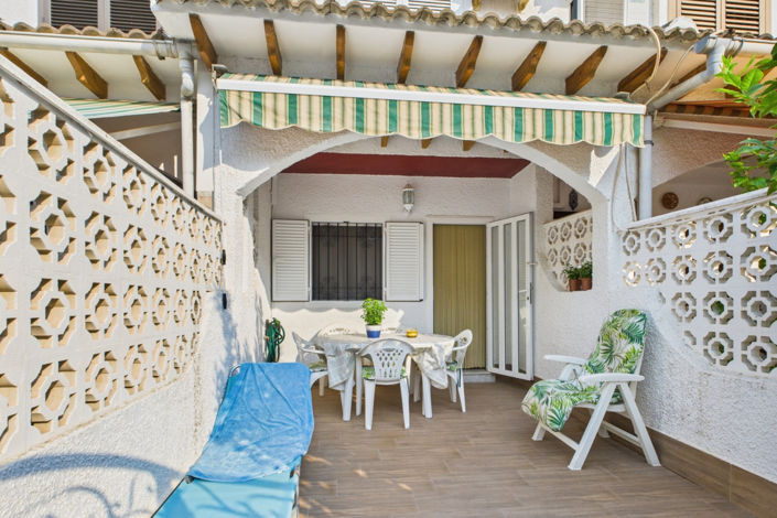 Image No.24-2 Bed Townhouse for sale