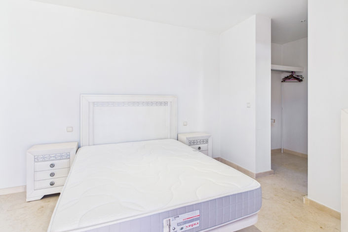 Image No.24-3 Bed Apartment for sale